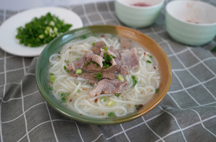 囊谦原味汤粉王培训